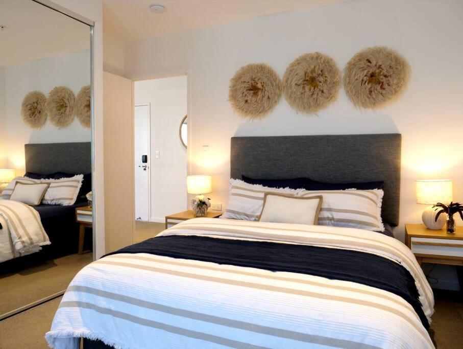 Broadbeach Stunner Modern And Central Gold Coast Extérieur photo