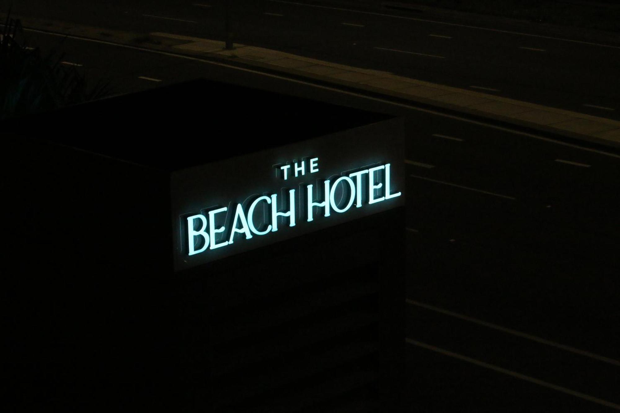 Broadbeach Stunner Modern And Central Gold Coast Extérieur photo